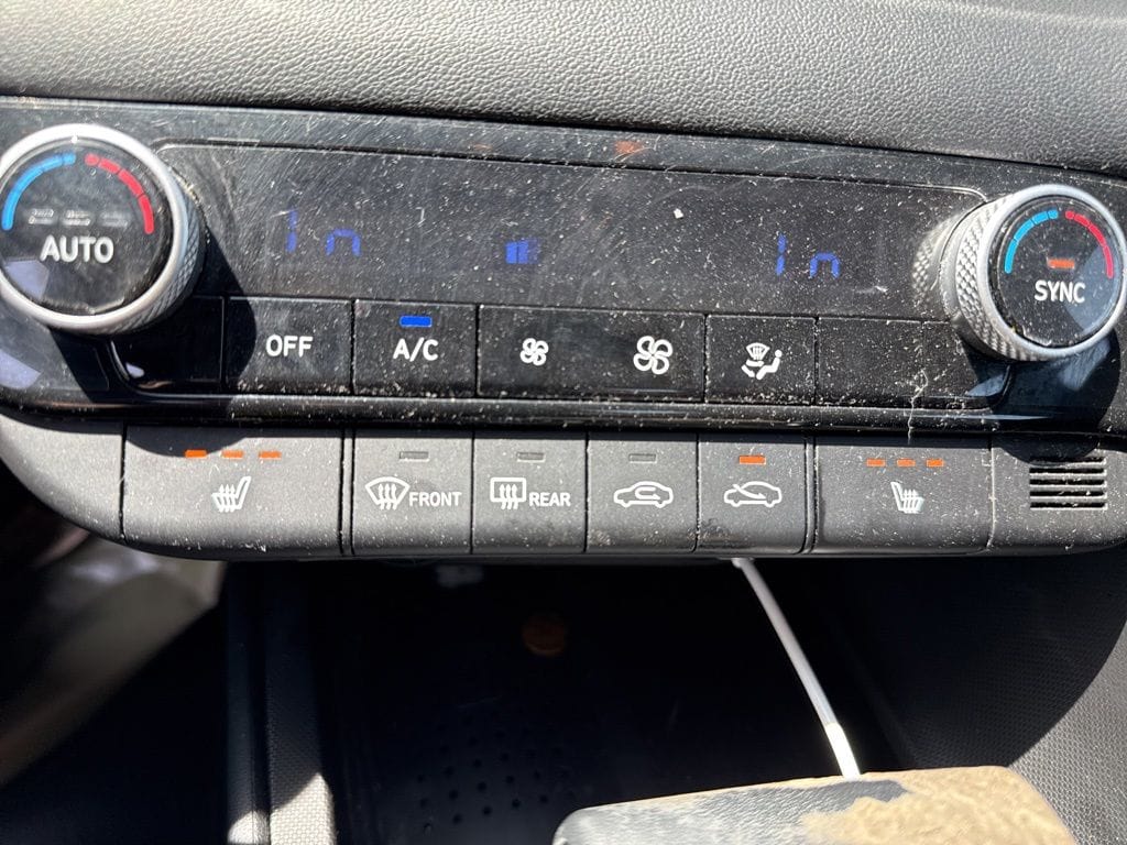 2022 Hyundai Elantra SEL - Photo 9