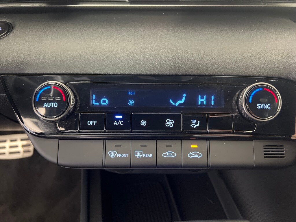 Certified 2025 Hyundai Elantra SEL Sport Sedan