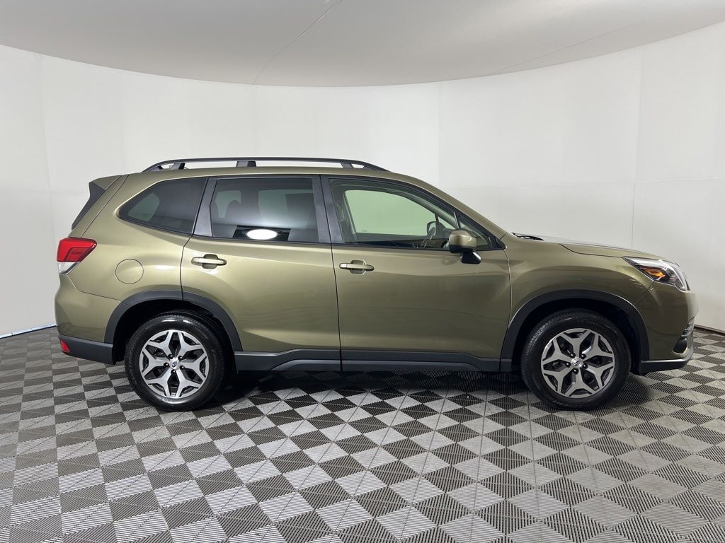 Used 2023 Subaru Forester Premium SUV