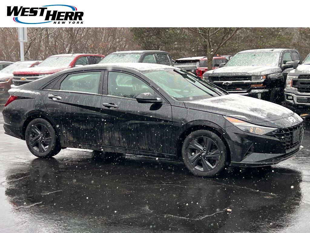 2021 Hyundai Elantra 2.0 SEL IVT's photo