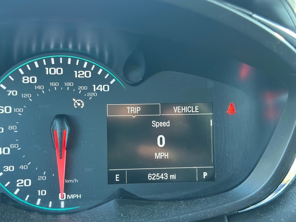 2021 Chevrolet Trax LT photo 3