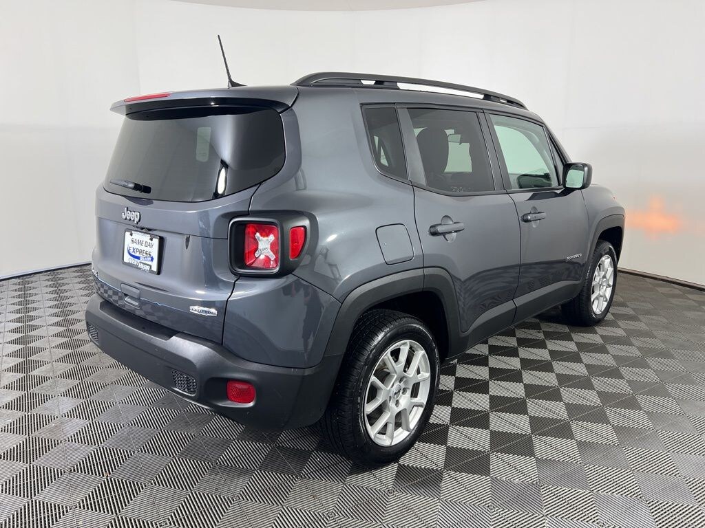 Used 2022 Jeep Renegade Latitude SUV