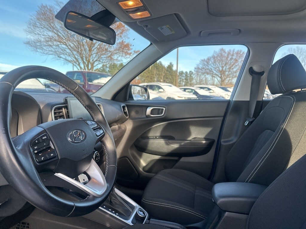 Certified 2022 Hyundai Venue SEL SUV