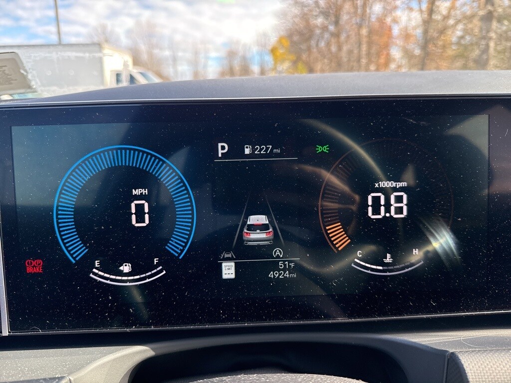 Certified 2025 Hyundai Tucson SE SUV