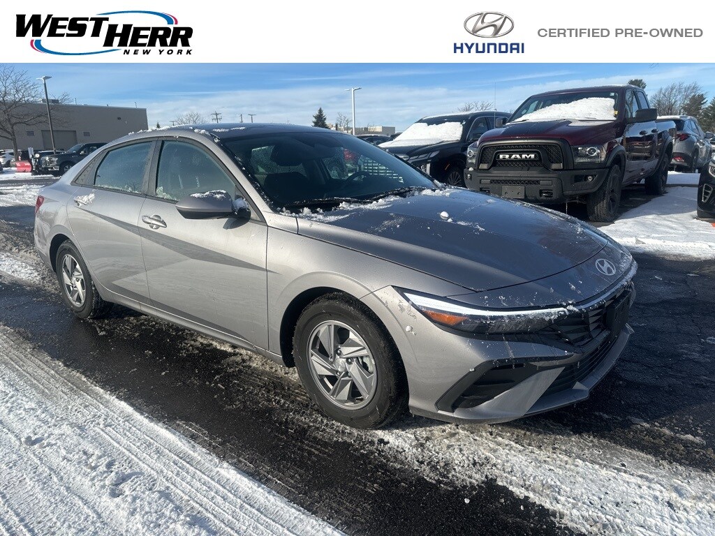 Certified 2025 Hyundai Elantra SE Sedan