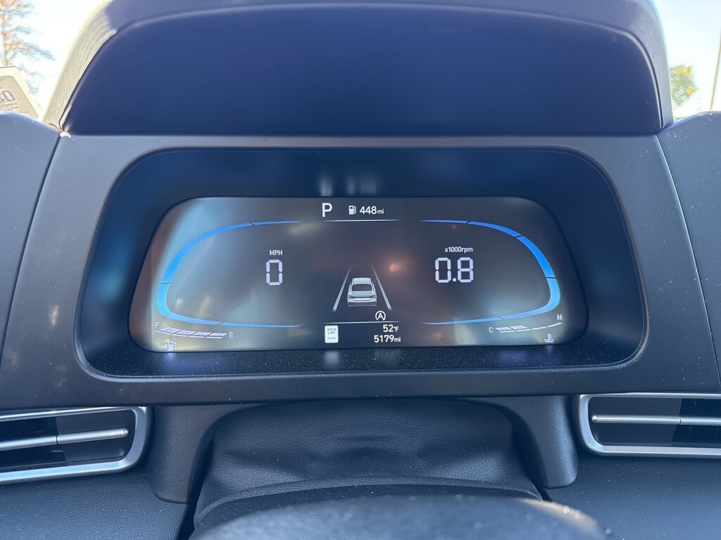 Certified 2025 Hyundai Elantra SE Sedan