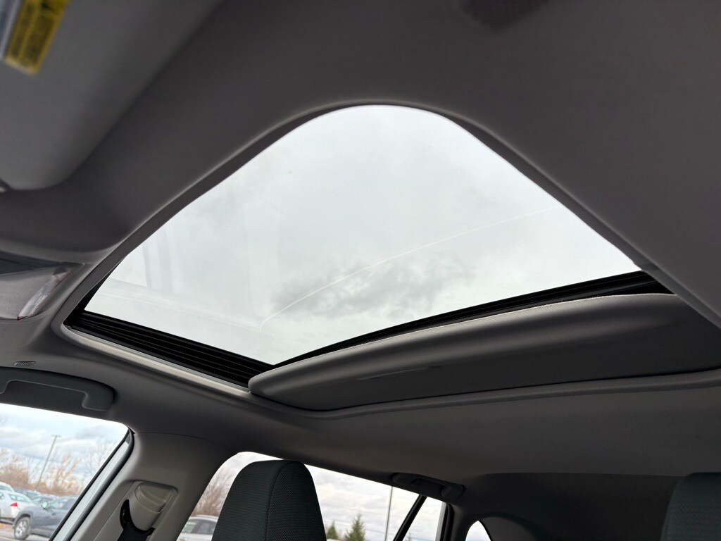 Used 2023 Toyota RAV4 Hybrid XLE SUV