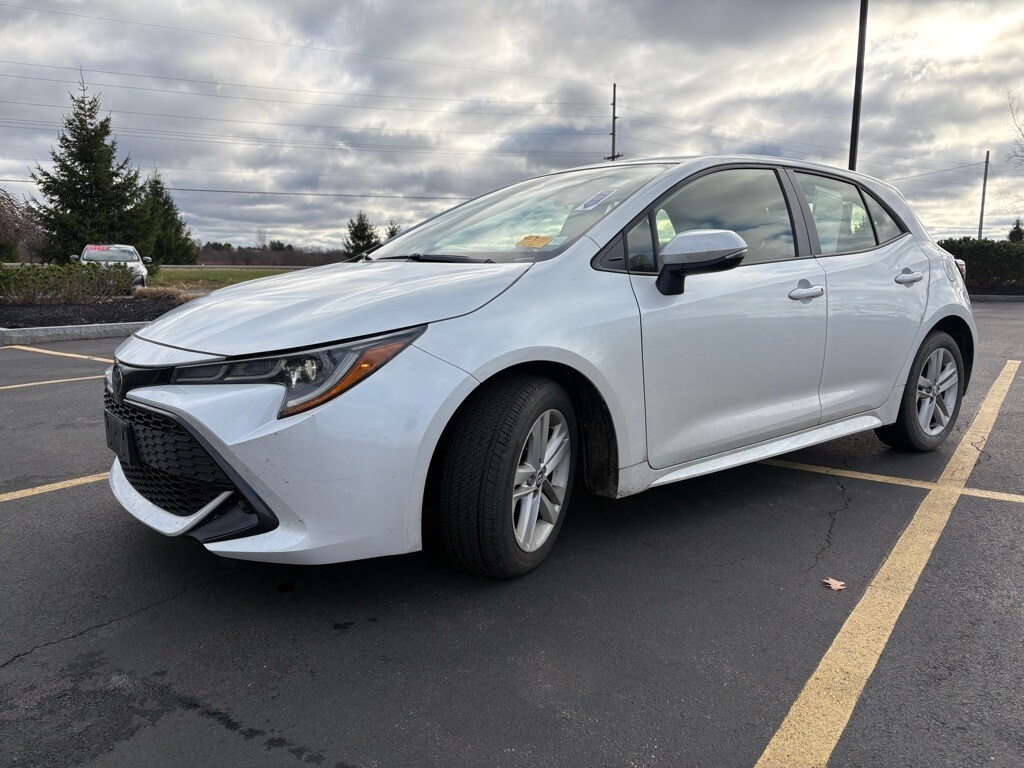 Used 2022 Toyota Corolla Hatchback SE Hatchback