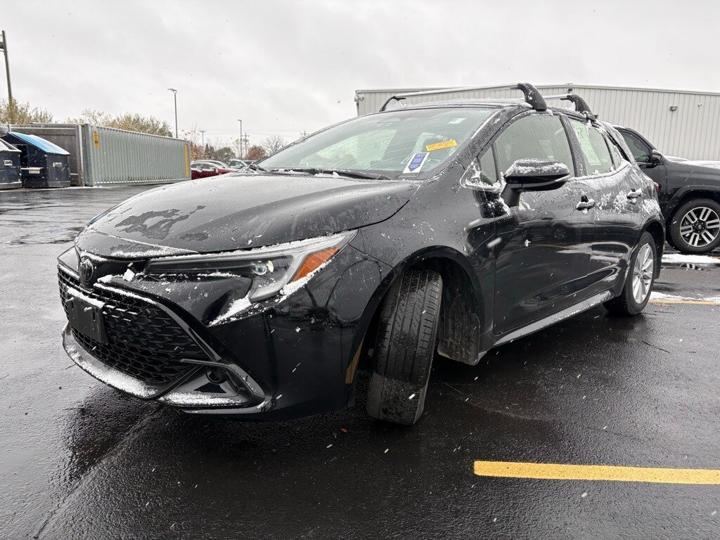 Certified 2025 Toyota Corolla Hatchback SE Hatchback