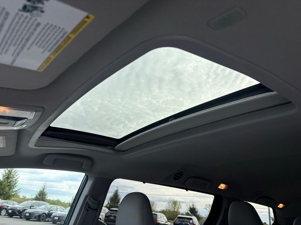 Used 2020 Toyota Sienna XLE Van