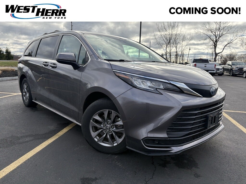 Used 2023 Toyota Sienna LE Van Passenger Van