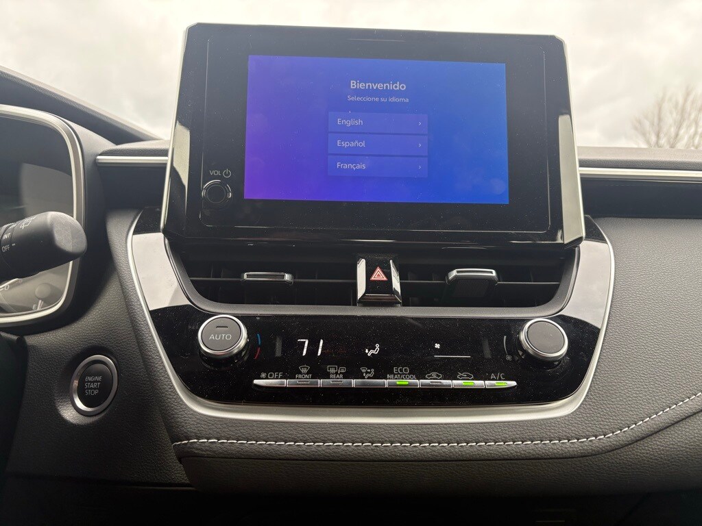 Used 2023 Toyota Corolla Hatchback SE Hatchback