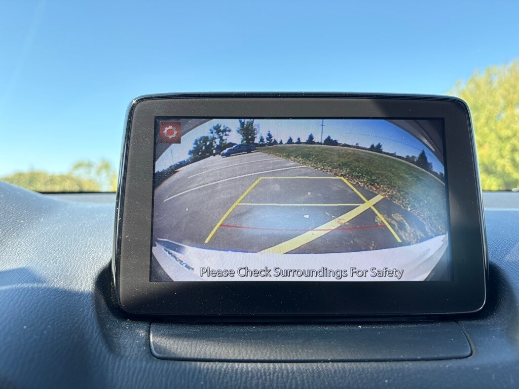 2019 Toyota Yaris L photo 4