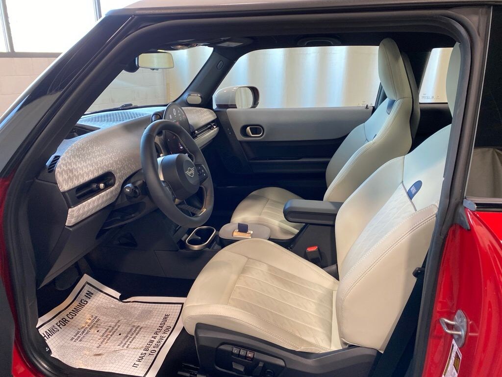Used 2025 MINI Hardtop 2 Door Iconic Hatchback