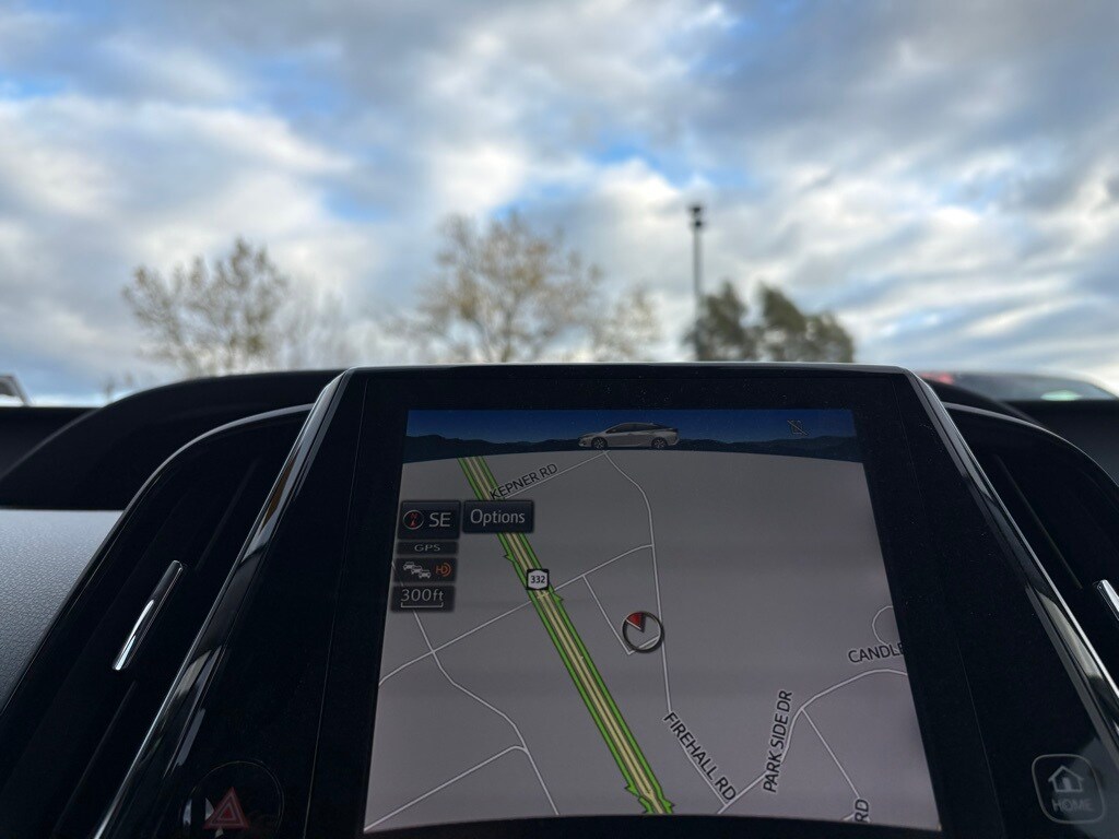 2021 Toyota Prius Prime XLE photo 2