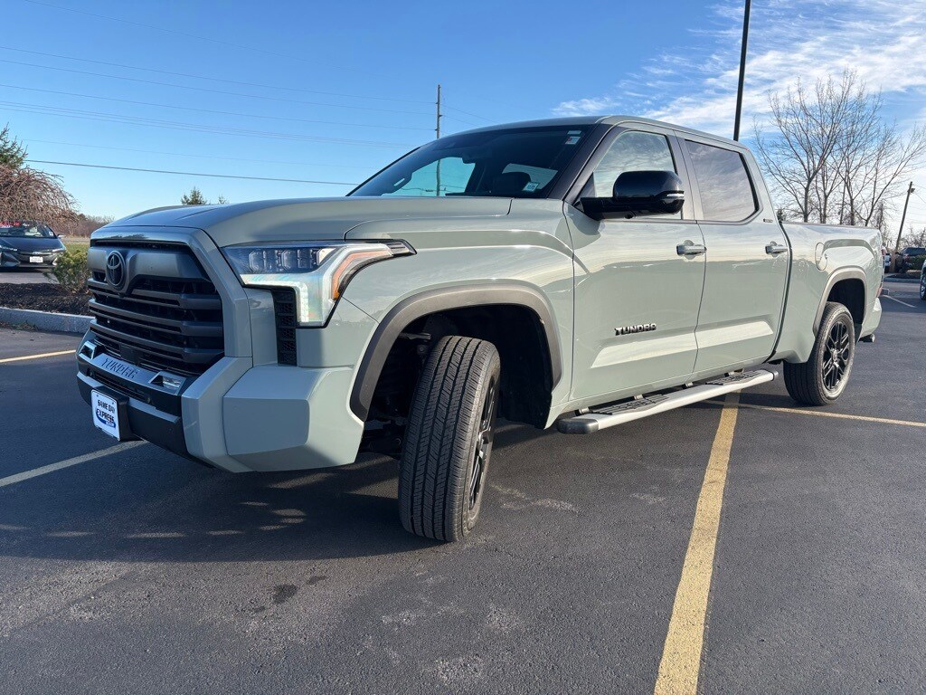 2024 Toyota Tundra Limited photo 3
