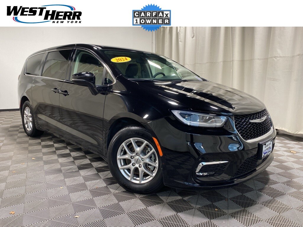 Used 2024 Chrysler Pacifica Touring L Van Passenger Van