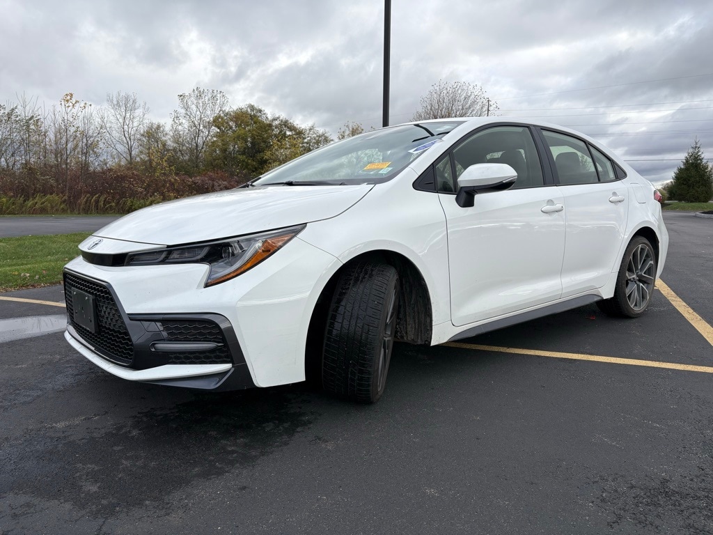 Used 2021 Toyota Corolla SE Sedan