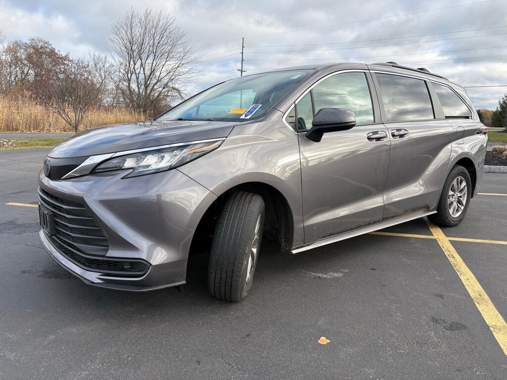Used 2023 Toyota Sienna LE Van Passenger Van