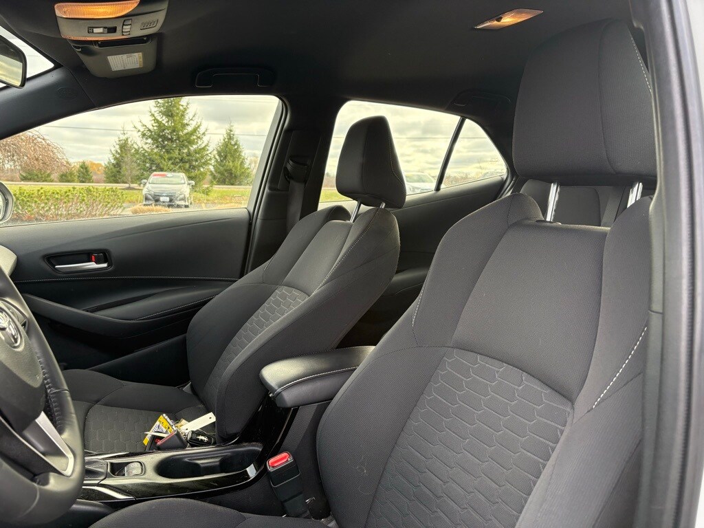 Used 2022 Toyota Corolla Hatchback SE Hatchback