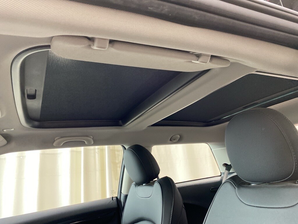 Used 2024 MINI Hardtop 2 Door Signature Hatchback