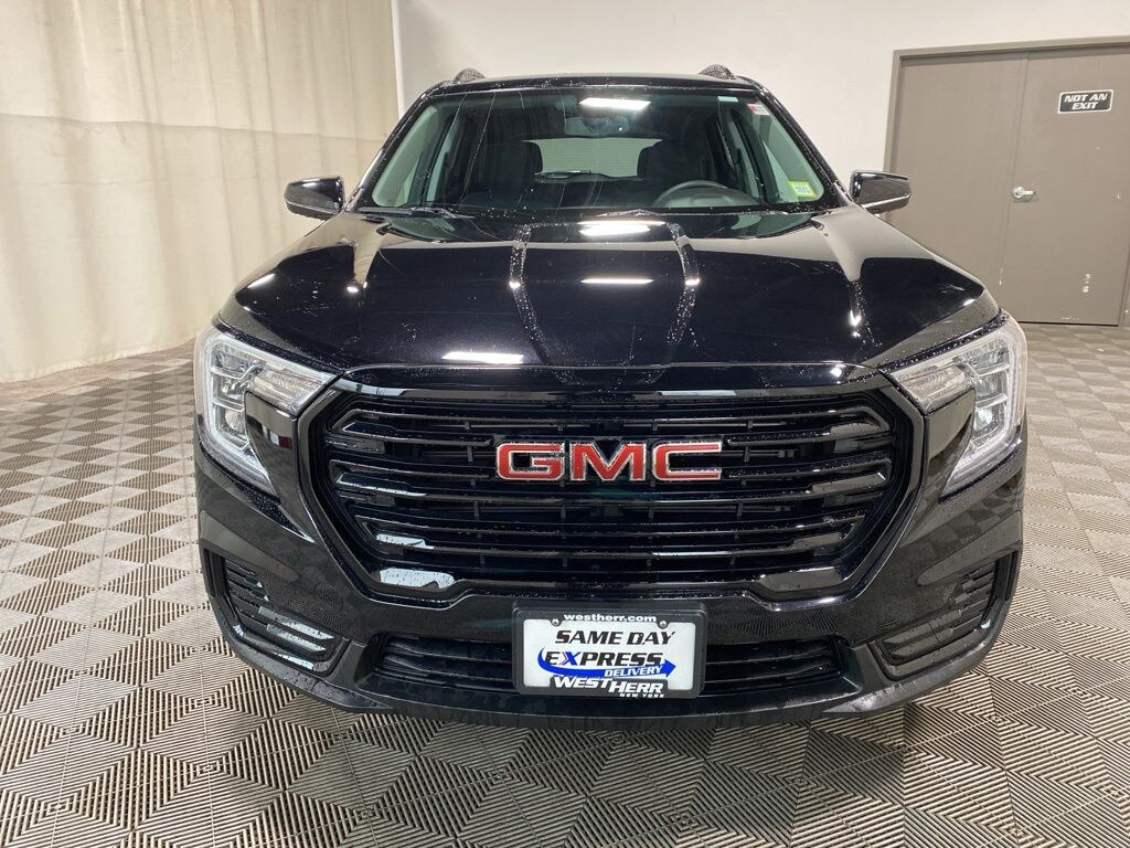 Used 2023 GMC Terrain SLE SUV