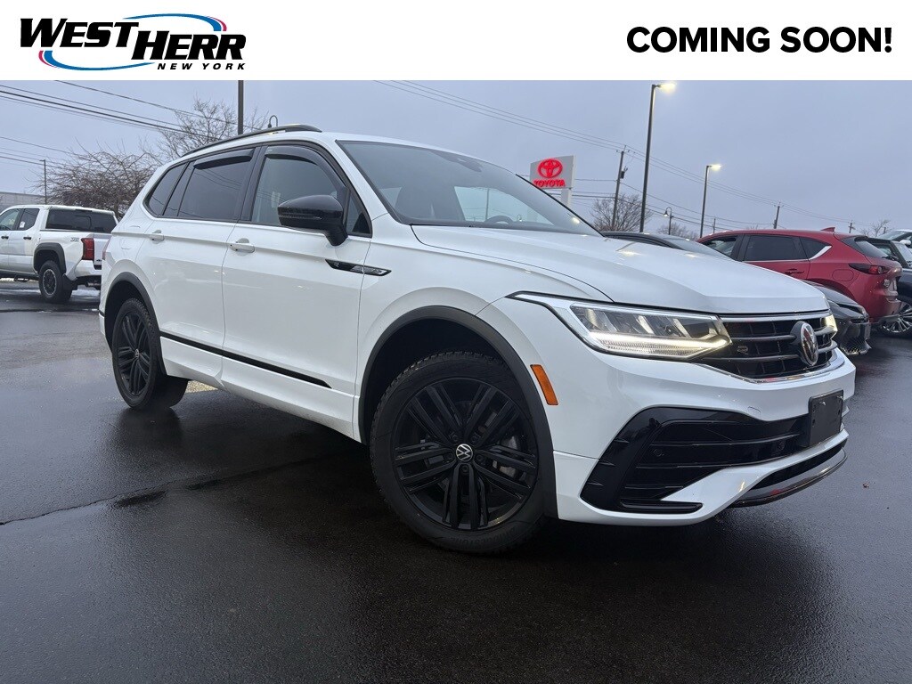 Used 2022 Volkswagen Tiguan 2.0T SE R-Line Black SUV