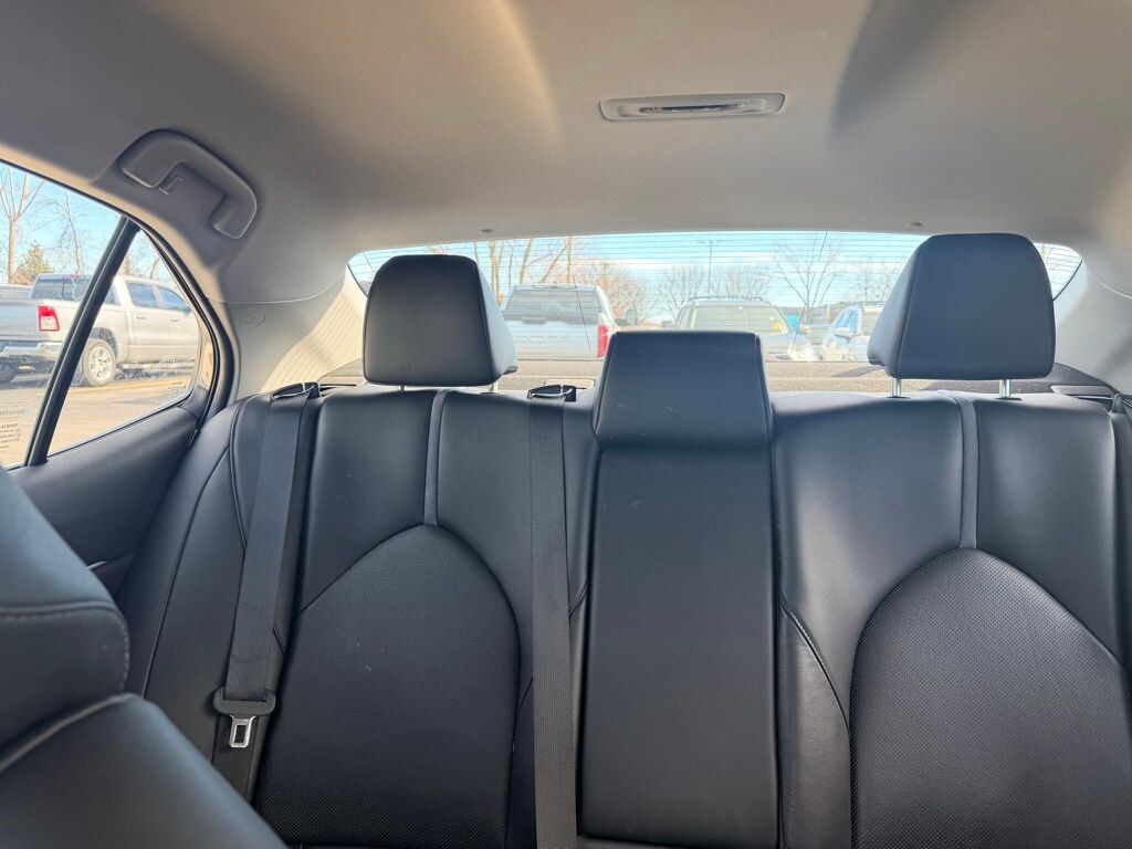 Used 2022 Toyota Camry Hybrid XLE Sedan