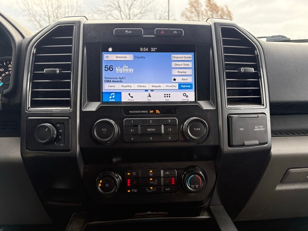 2019 Ford F-150 XLT photo 2