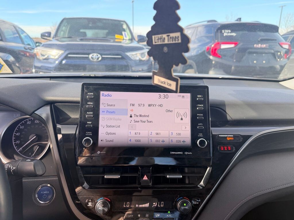 Used 2022 Toyota Camry Hybrid XLE Sedan