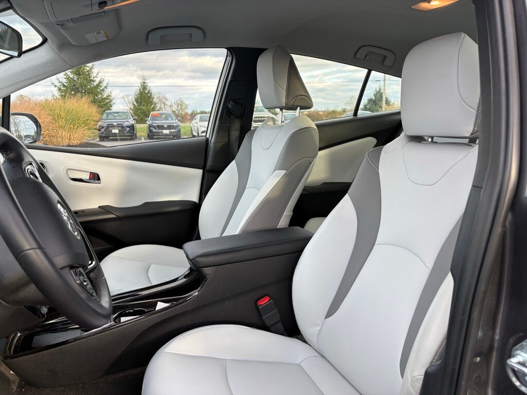 2021 Toyota Prius Prime XLE photo 4