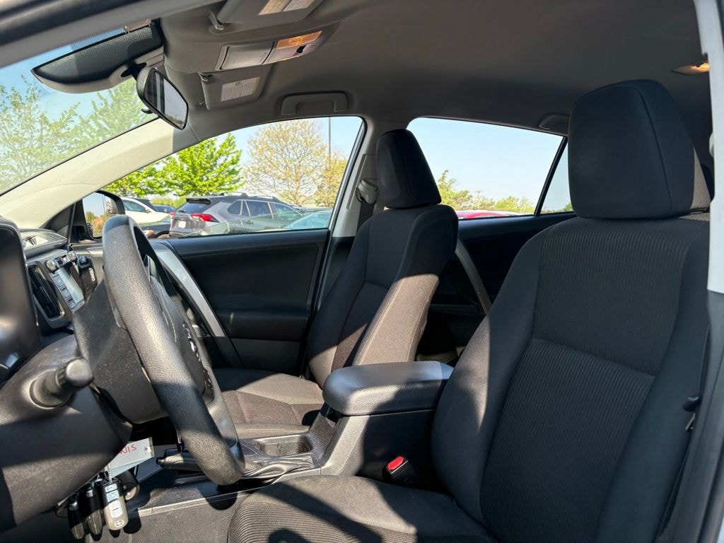 Used 2018 Toyota RAV4 LE SUV