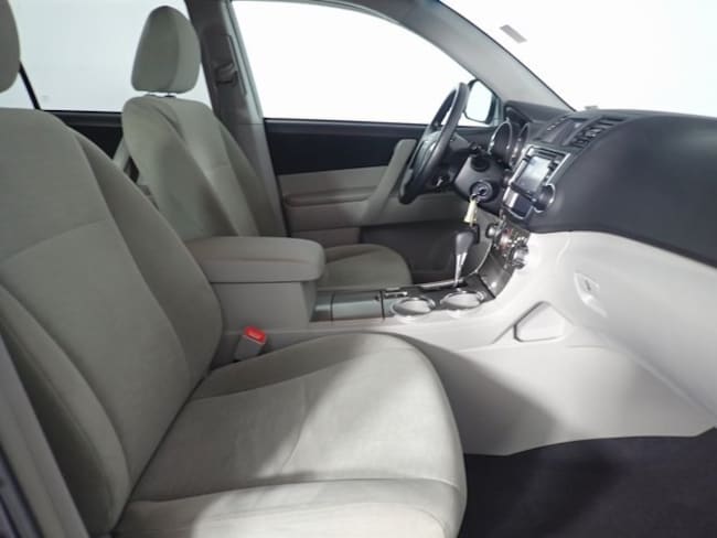 Toyota Highlander Seating >> Used 2013 Toyota Highlander For Sale At West Herr Nissan Toyota Highlander Seating >> Used 2013 Toyota Highlander For Sale At West Herr Nissan