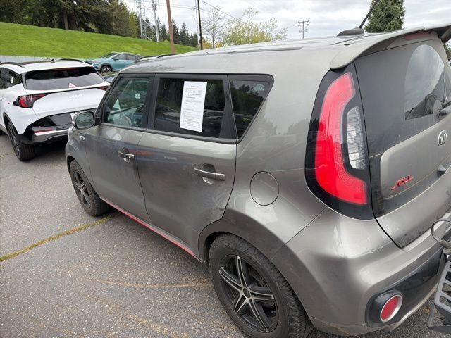 2017 Kia Soul Exclaim photo 3