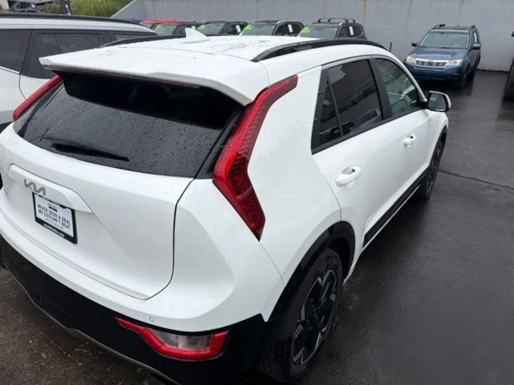 Certified 2023 Kia Niro EV Wind SUV