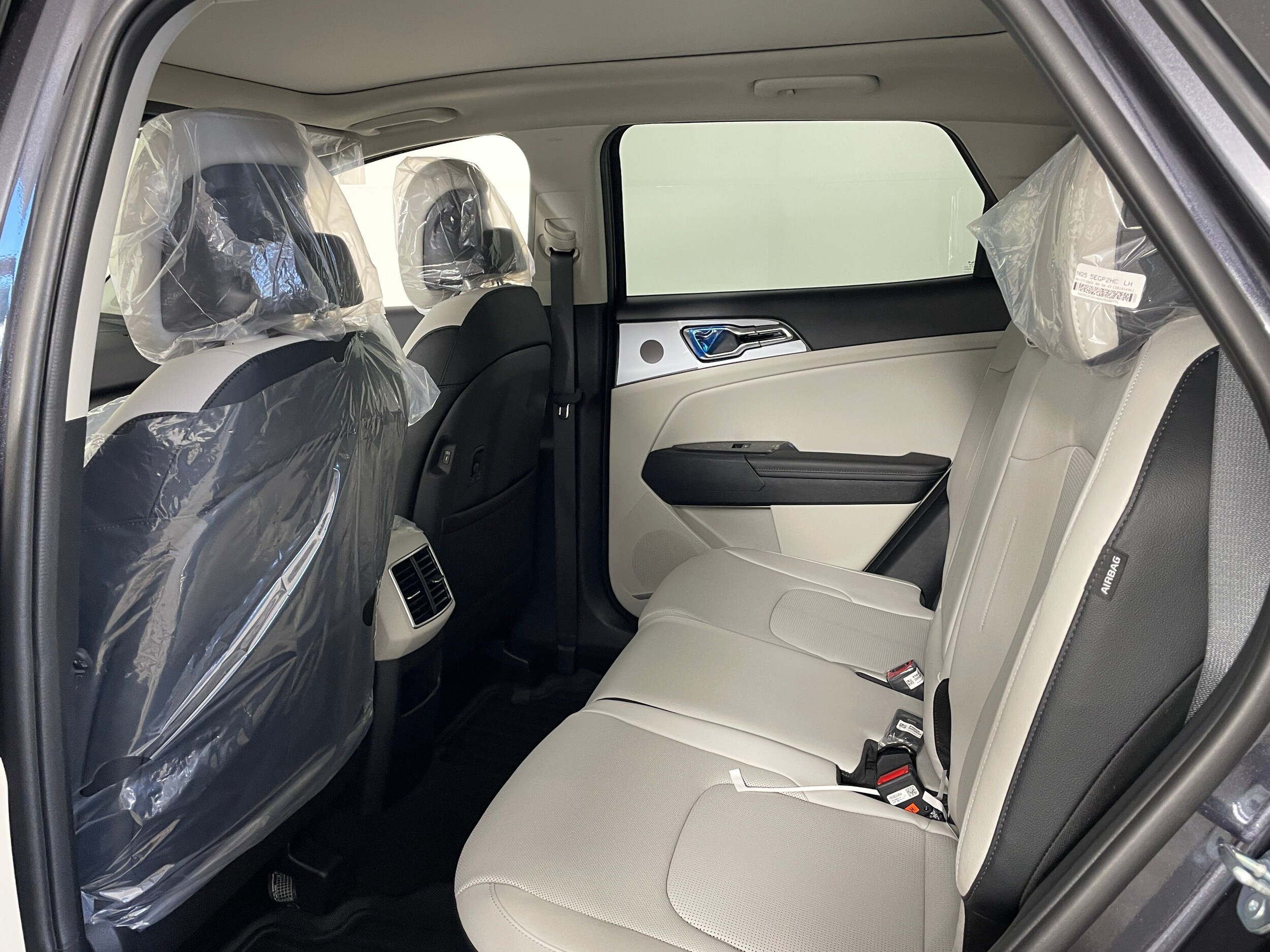 2026 Kia Sportage EX photo 3