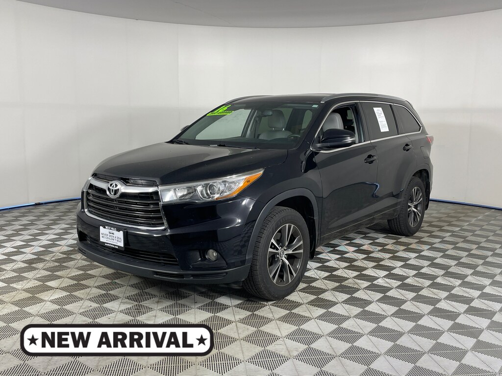 Used 2016 Toyota Highlander XLE V6 SUV