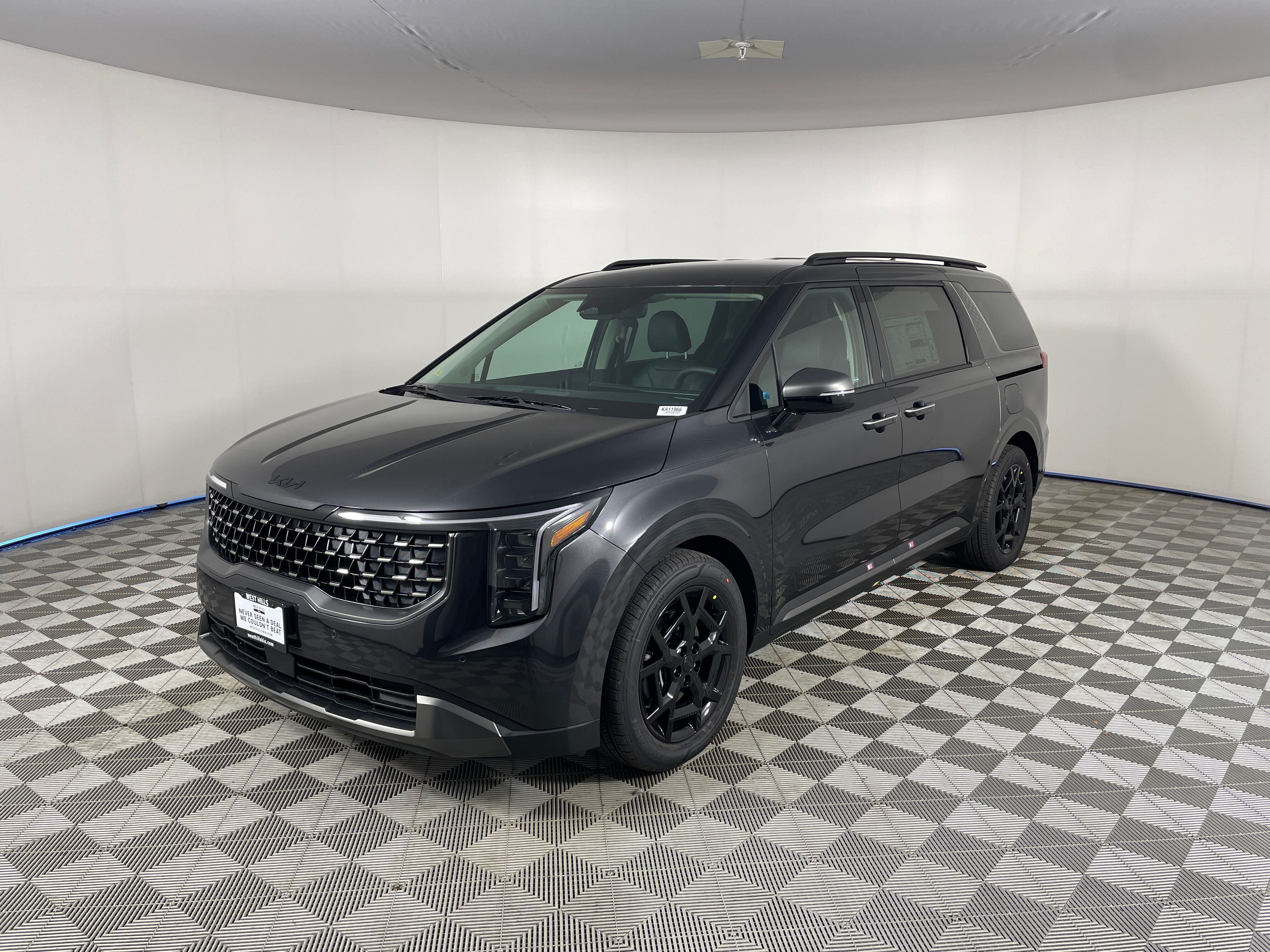  Kia Carnival