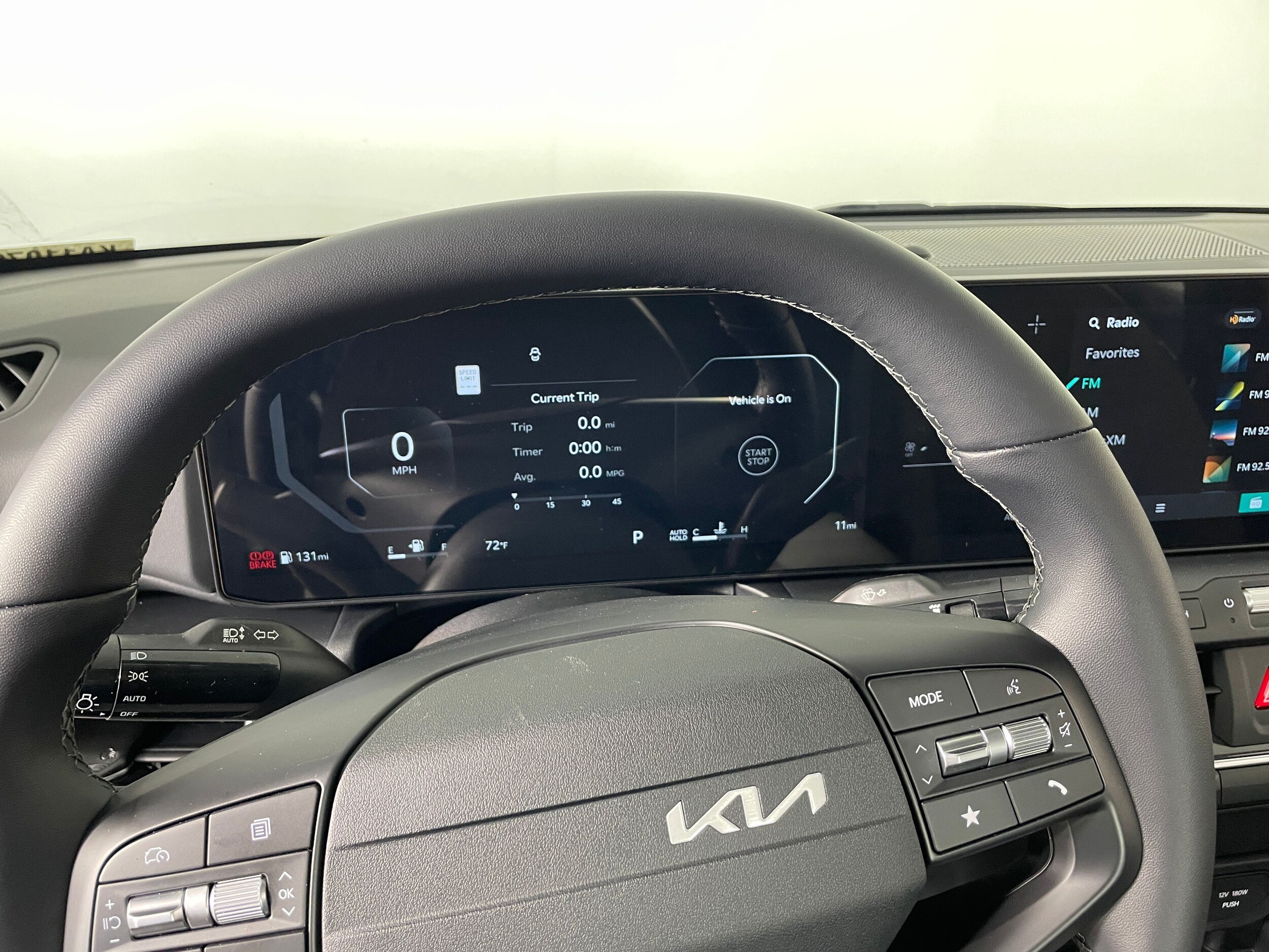 2025 Kia K4 EX photo 2