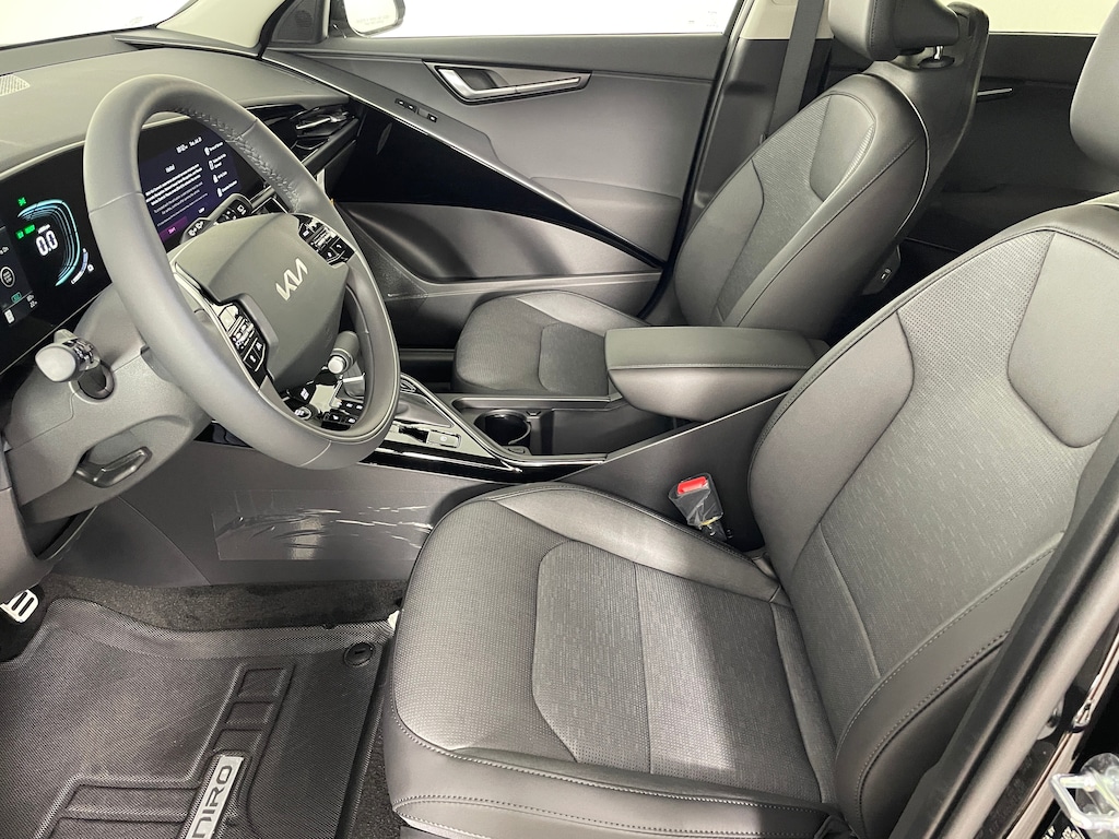New 2026 Kia Niro SX Touring SUV