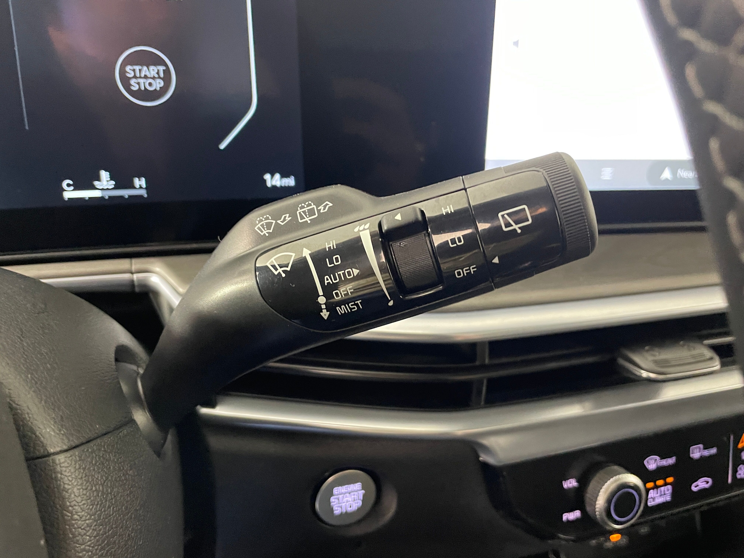 2026 Kia Sorento X-Line SX Prestige - Photo 13