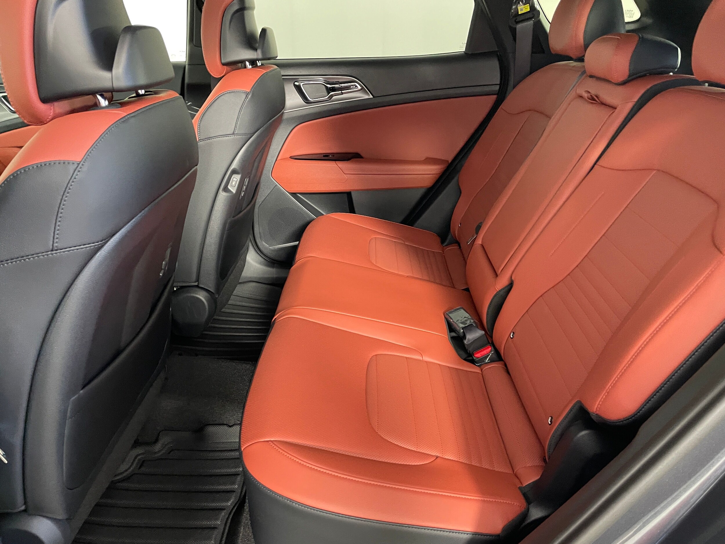 2025 Kia Sportage Hybrid photo 3