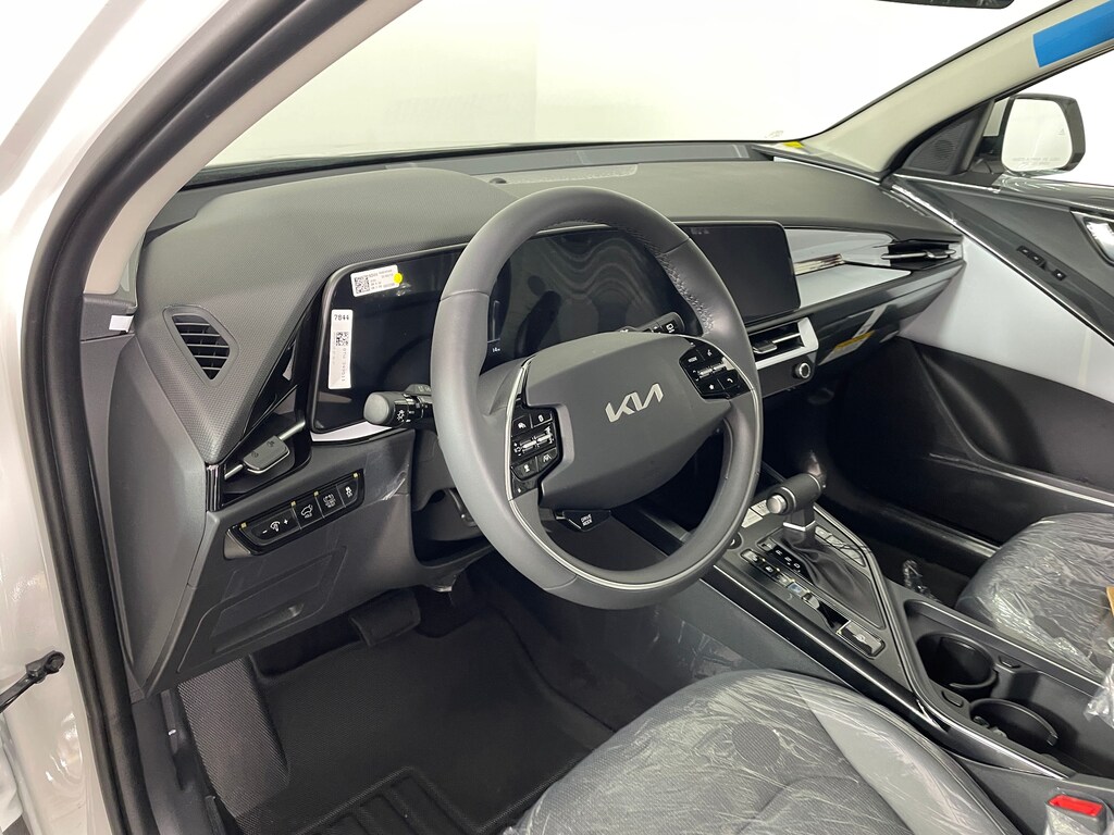 New 2026 Kia Niro SX SUV