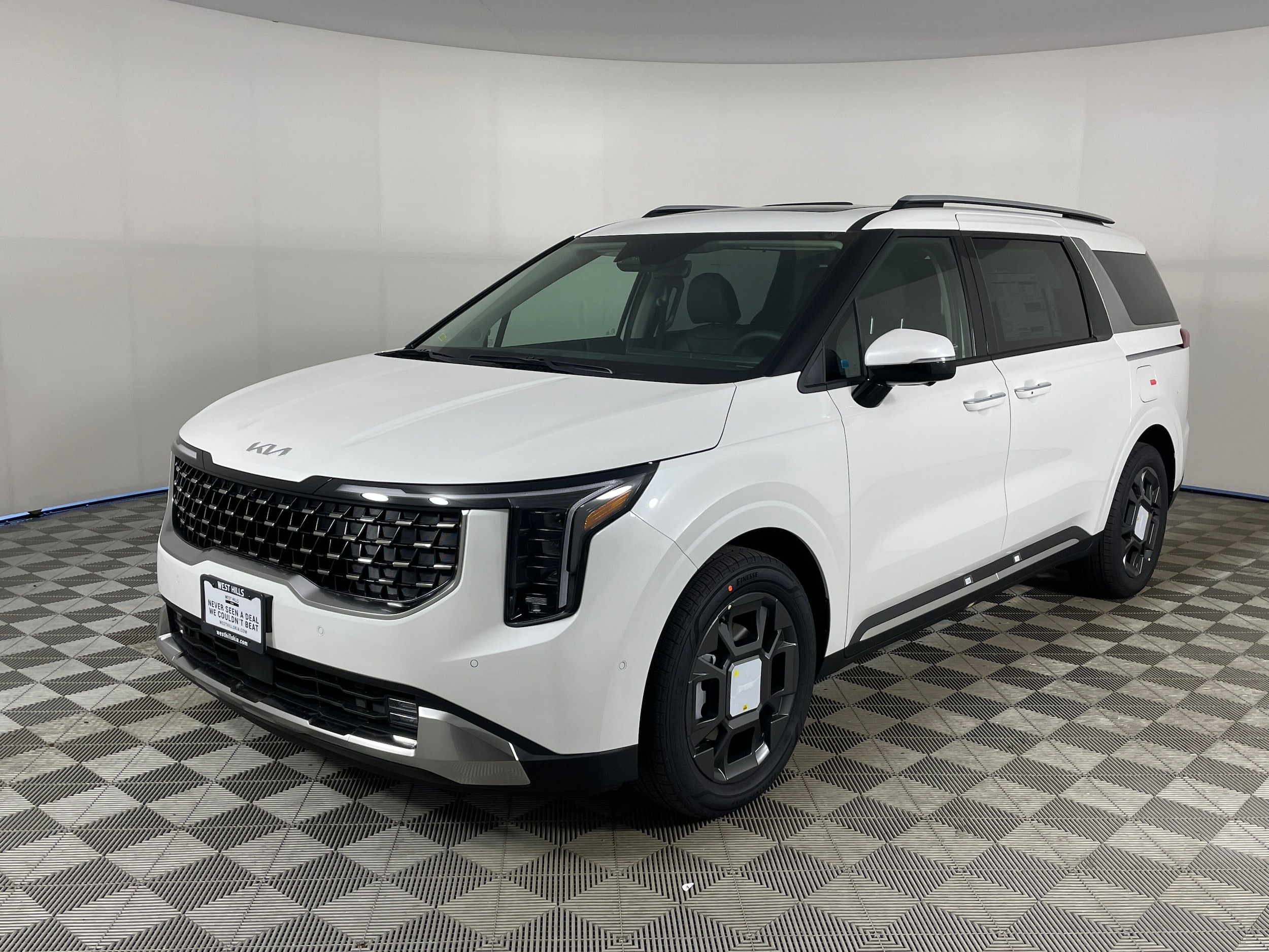 2026 Kia Sedona SX HEV's photo