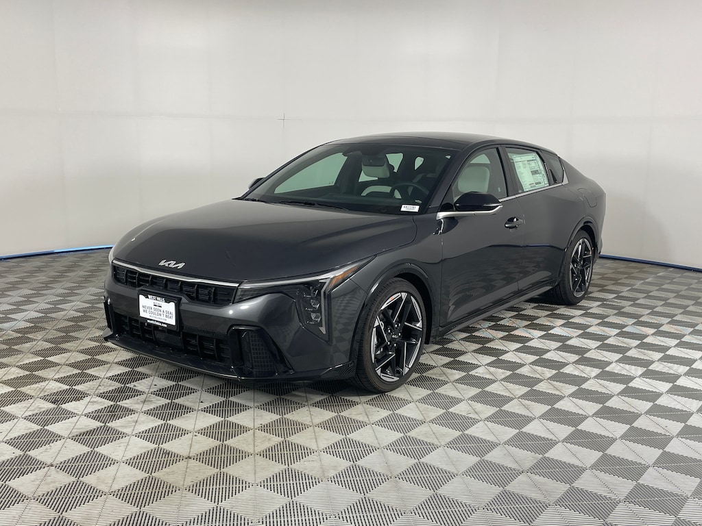New 2026 Kia K4 GT-Line Sedan