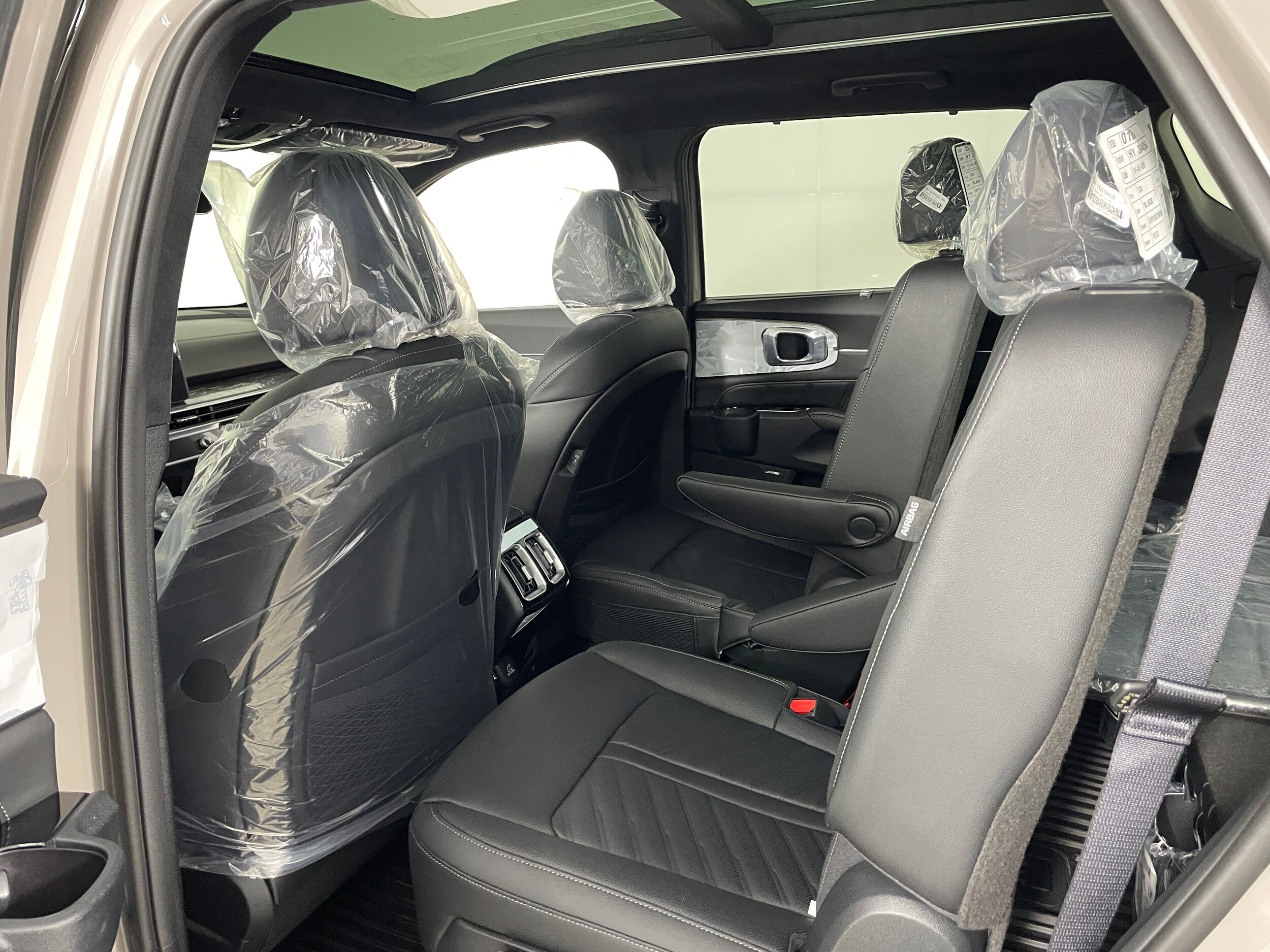 2025 Kia Sorento X-Line SX Prestige photo 2