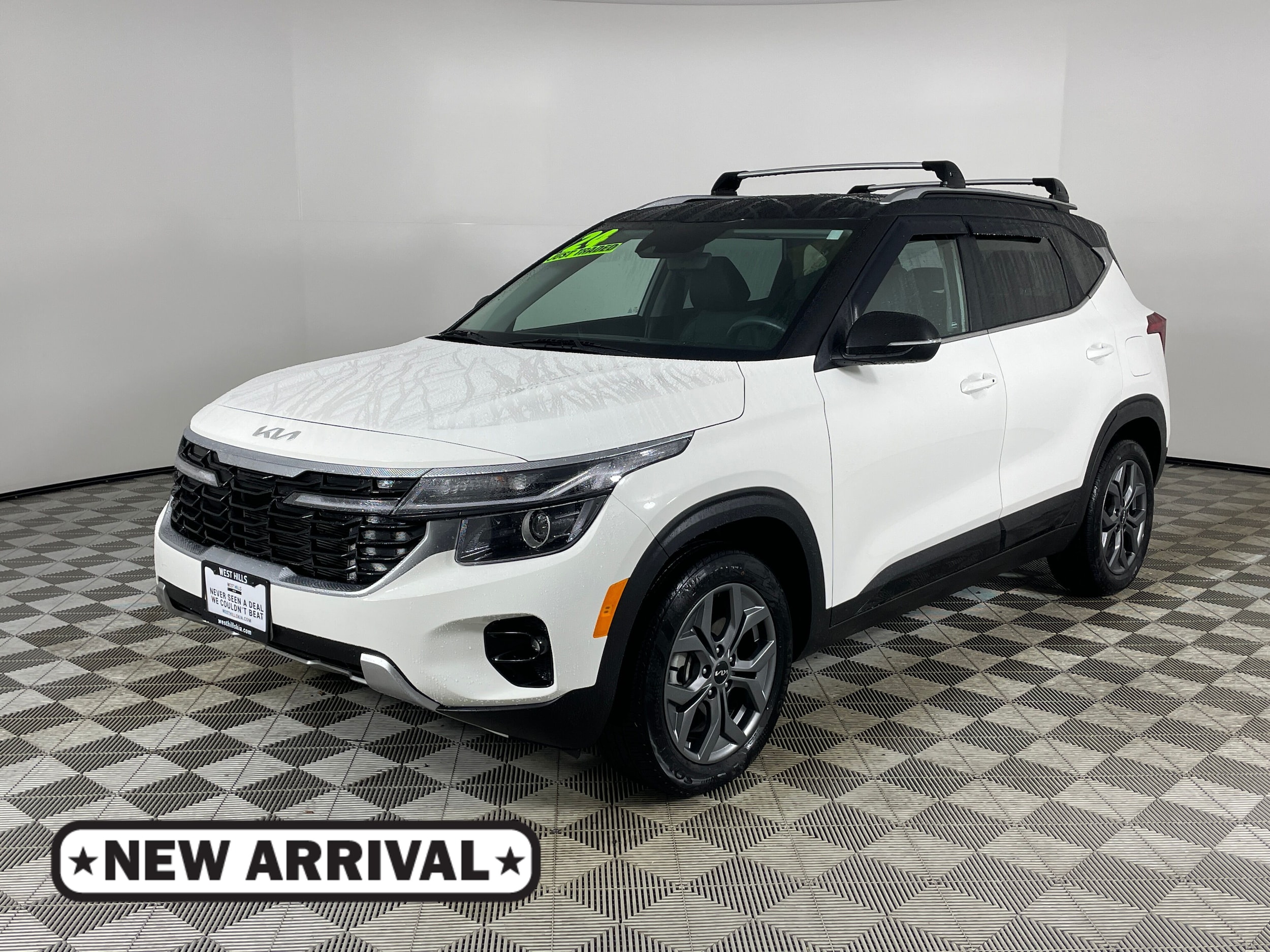 2024 Kia Seltos S's photo