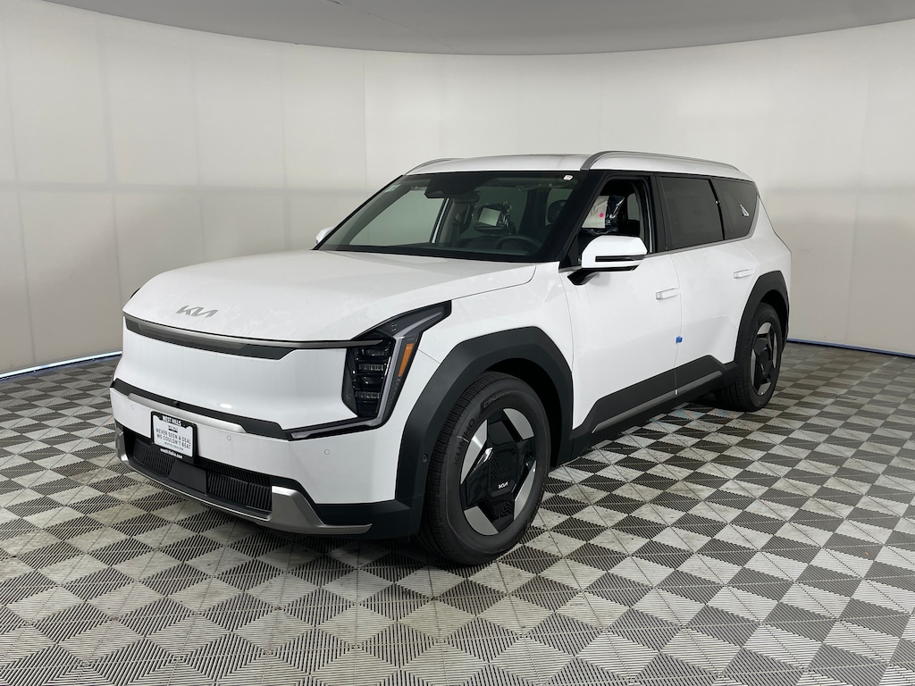 New 2026 Kia EV9 Wind SUV