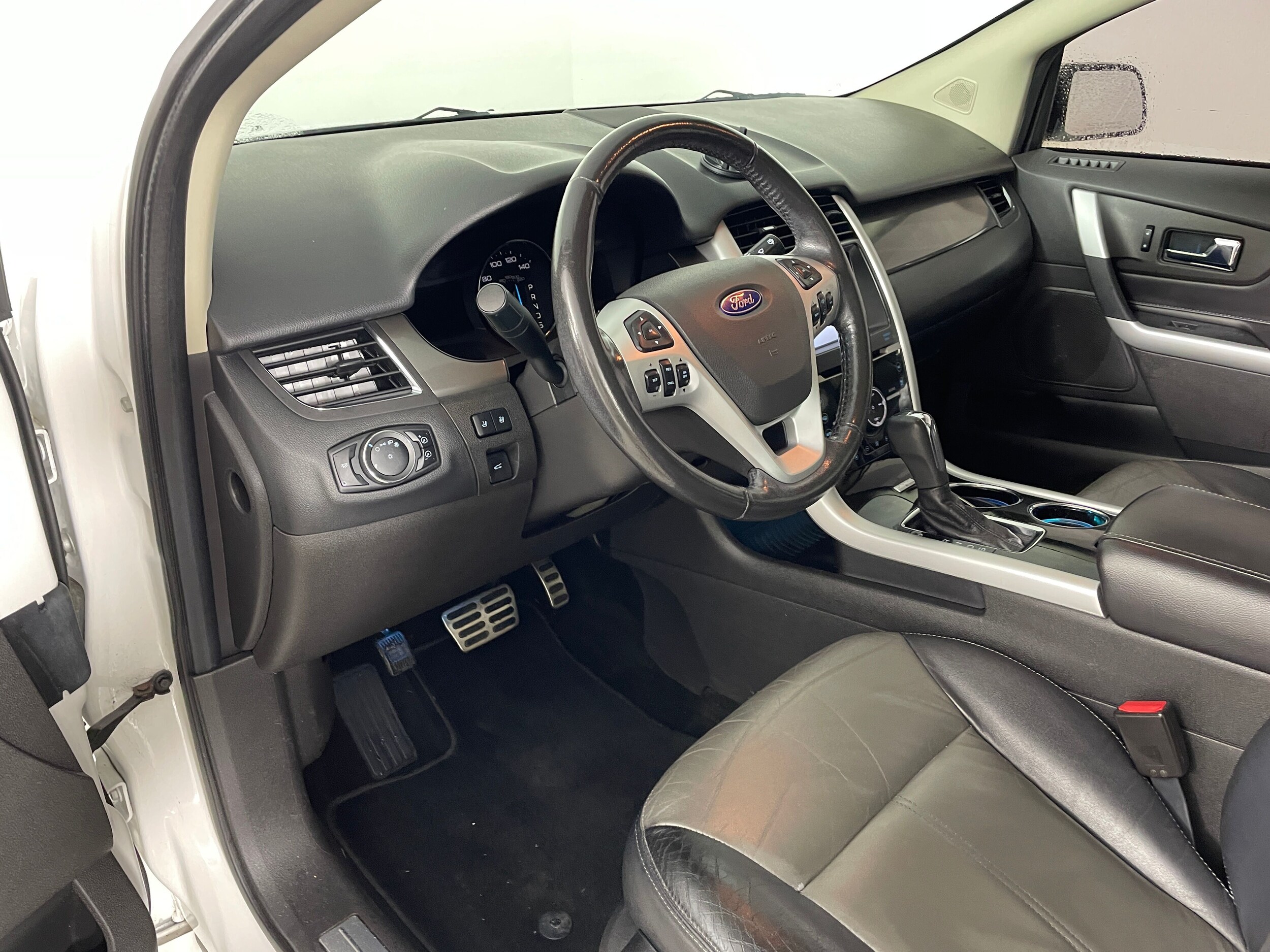 2013 Ford Edge Sport photo 3