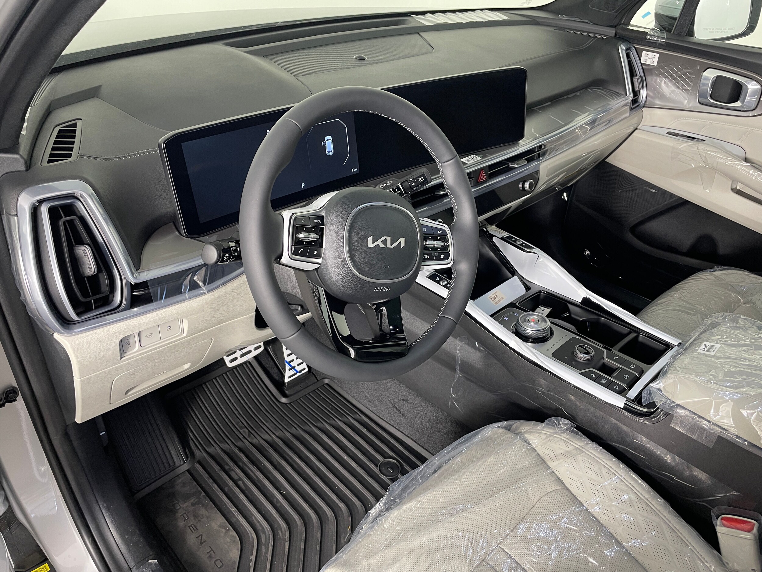 2025 Kia Sorento Hybrid SX Prestige photo 2